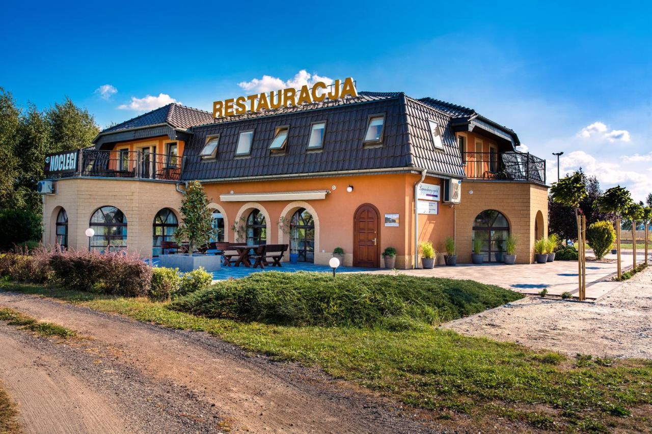 Lawendowy Ogrod Hotel Brzeg Exterior photo